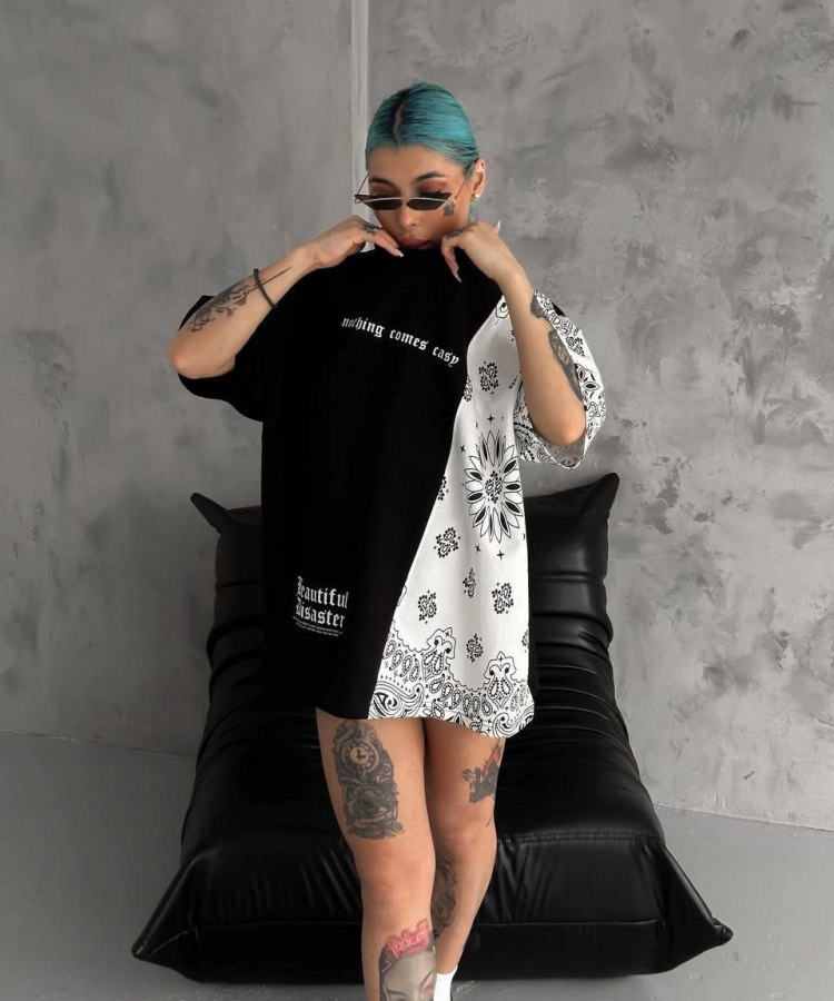 Unisex Parçalı ve Baskılı Oversize T-Shirt - Siyah